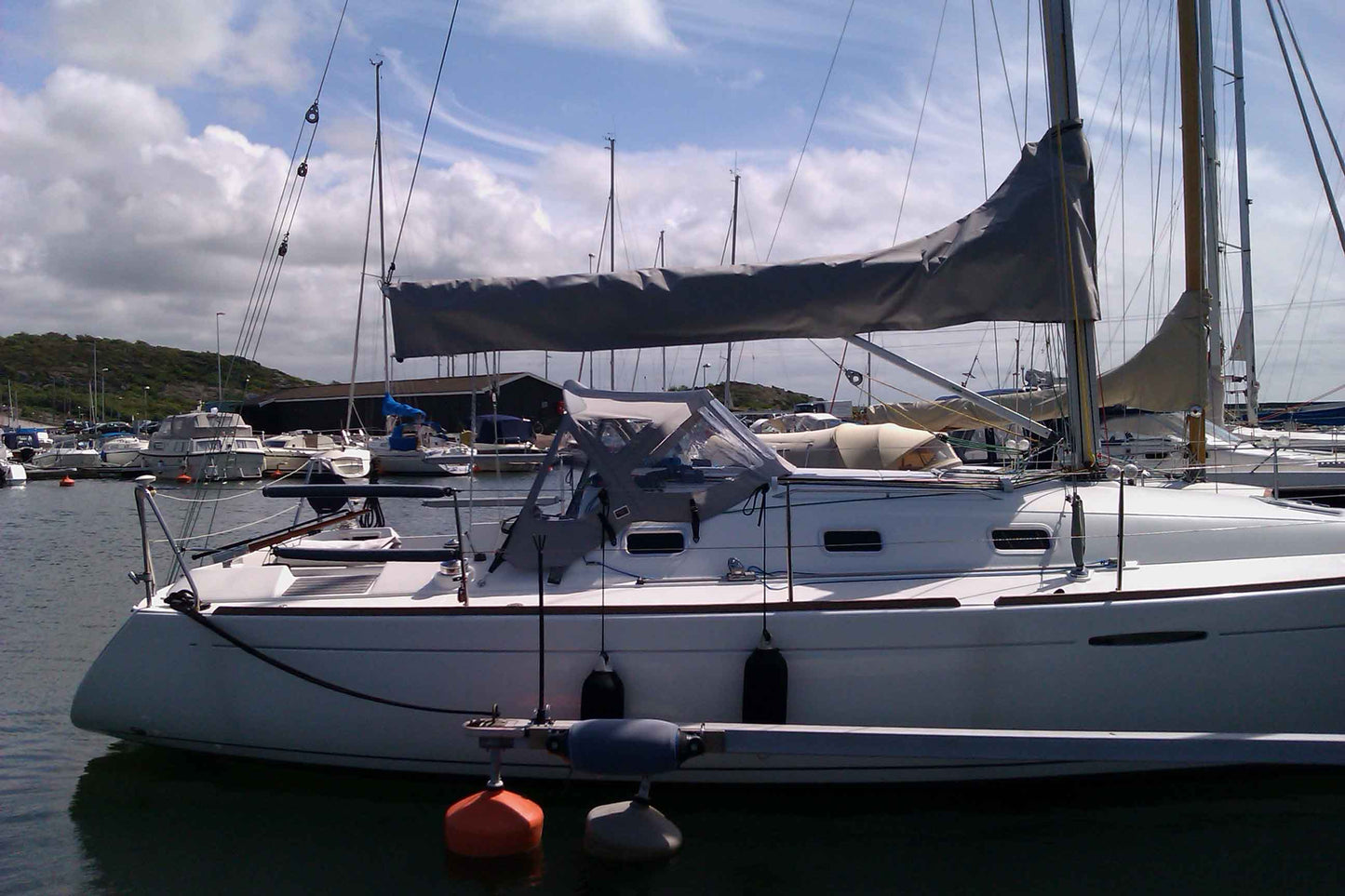 Beneteau First 31.7 Sprayhood