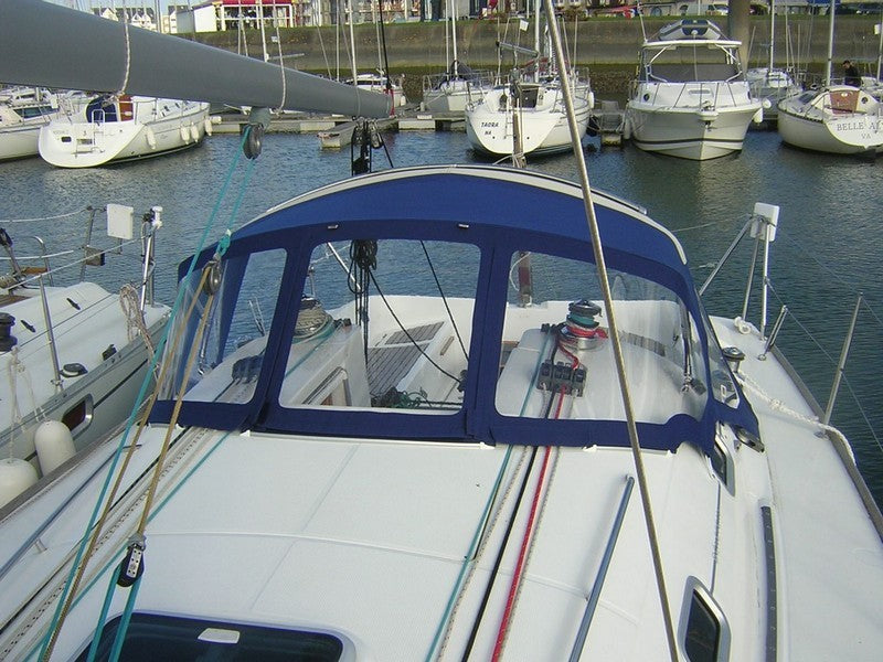 Beneteau First 31.7 sprayhood