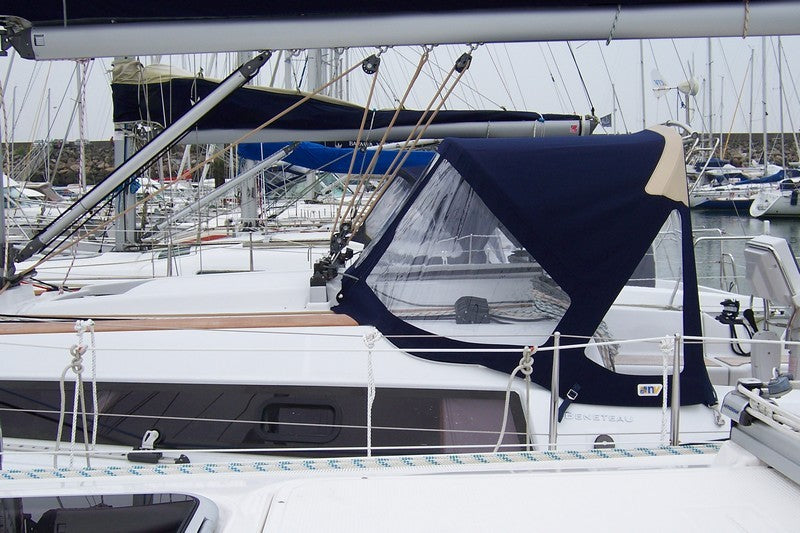 Beneteau Oceanis 31 Sprayhood