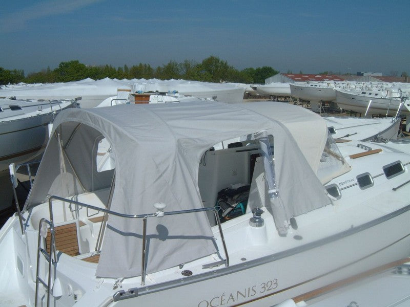 Beneteau Oceanis 323 Cockpit Enclosure