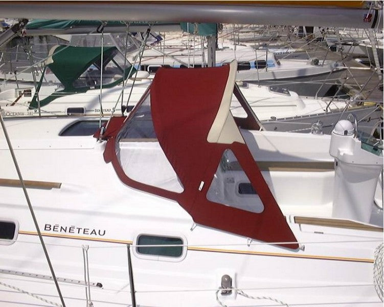 Beneteau Oceanis 331 sprayhood