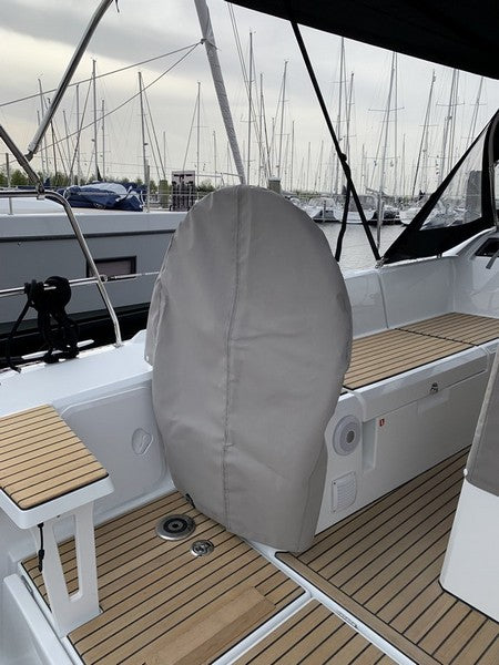 Beneteau Oceanis 34.1 pedestal cover