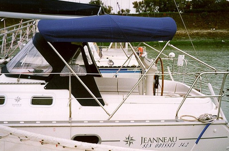 Jeanneau Sun Odyssey 34.2 bimini