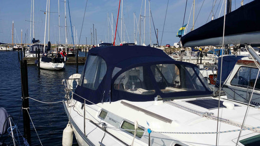 Beneteau Oceanis 343 sprayhood