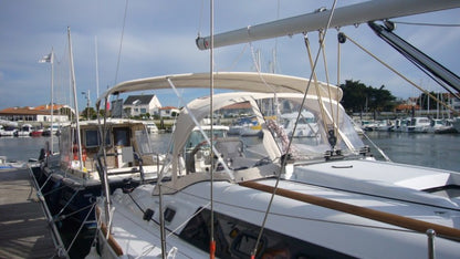 beneteau oceanis 34 sprayhood