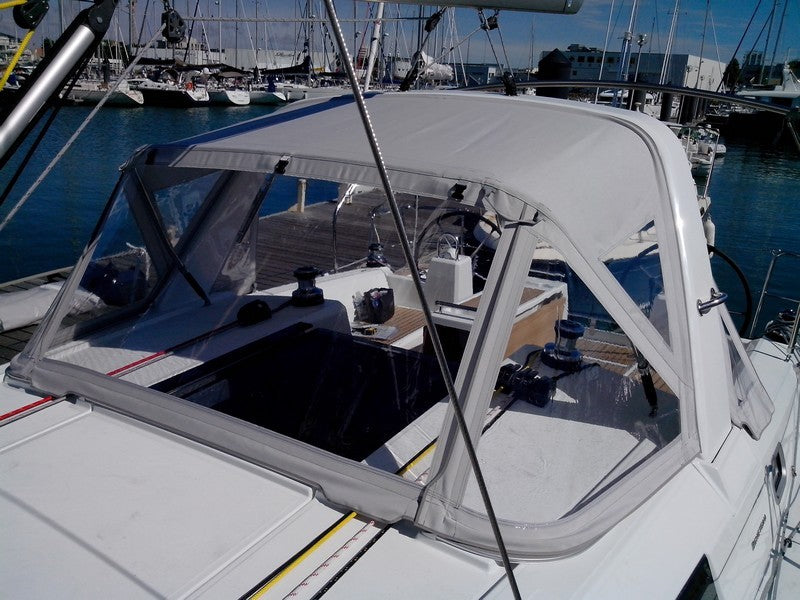 Beneteau Oceanis 35 Sprayhood