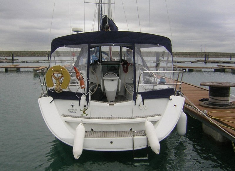 Jeanneau Sun Odyssey 39i Cockpit Enclosure