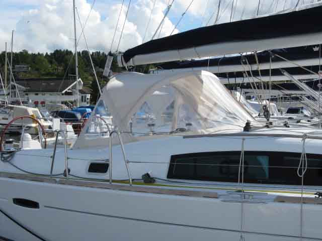 Beneteau Oceanis 40 Sprayhood