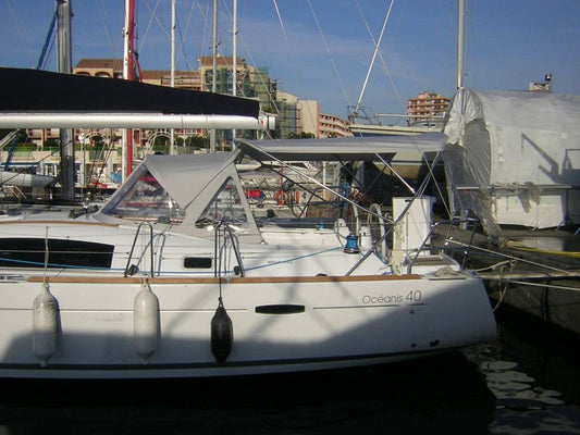 Beneteau Oceanis 40 Bimini