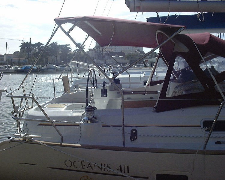 Beneteau Oceanis 411 Bimini