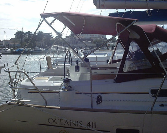 Beneteau Oceanis 411 Bimini