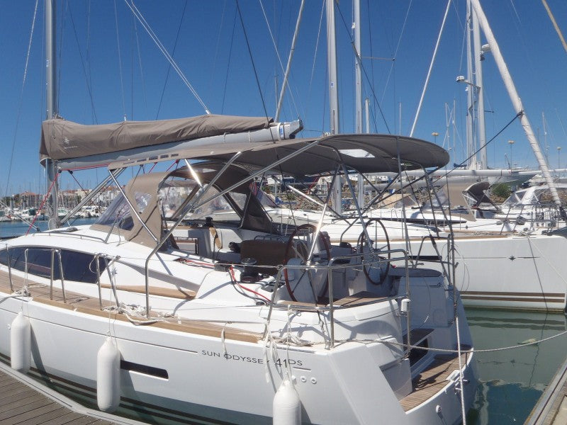 Jeanneau Sun Odyssey 41 DS Bimini