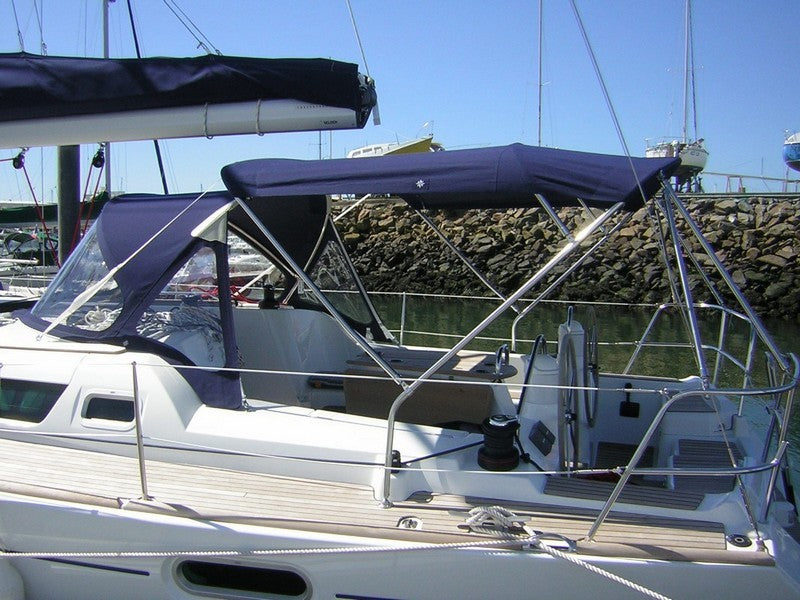 Jeanneau Sun Odyssey 42i Bimini