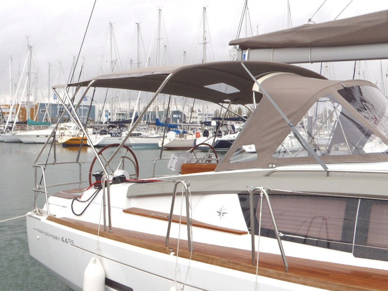 Jeanneau sun odyssey 44 ds bimini