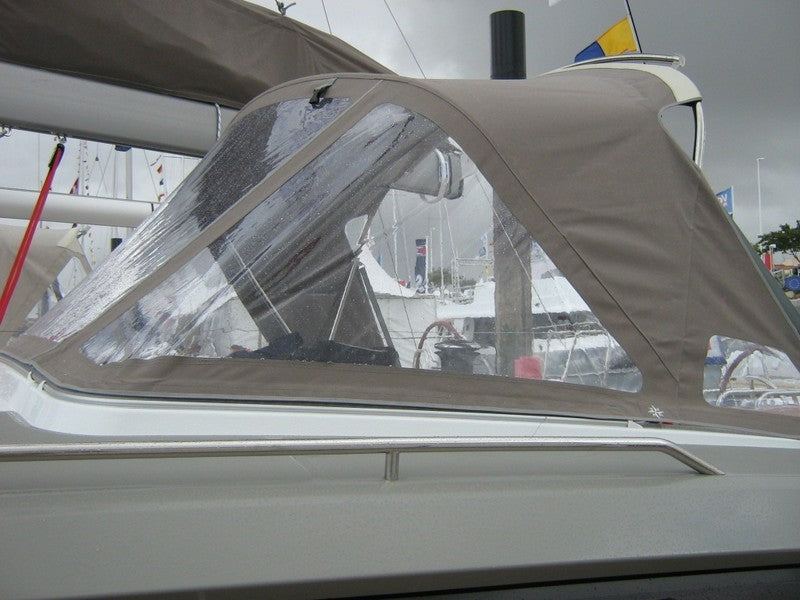 Jeanneau Sun Odyssey 44 DS Sprayhood