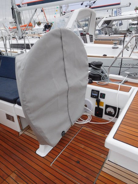 Beneteau Oceanis 46.1 piedestalskydd