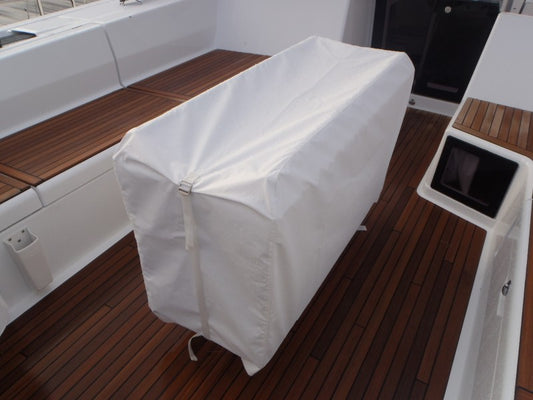 Beneteau Oceanis 55 bordskydd