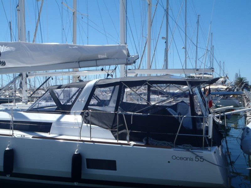 Beneteau Oceanis 55 bimini