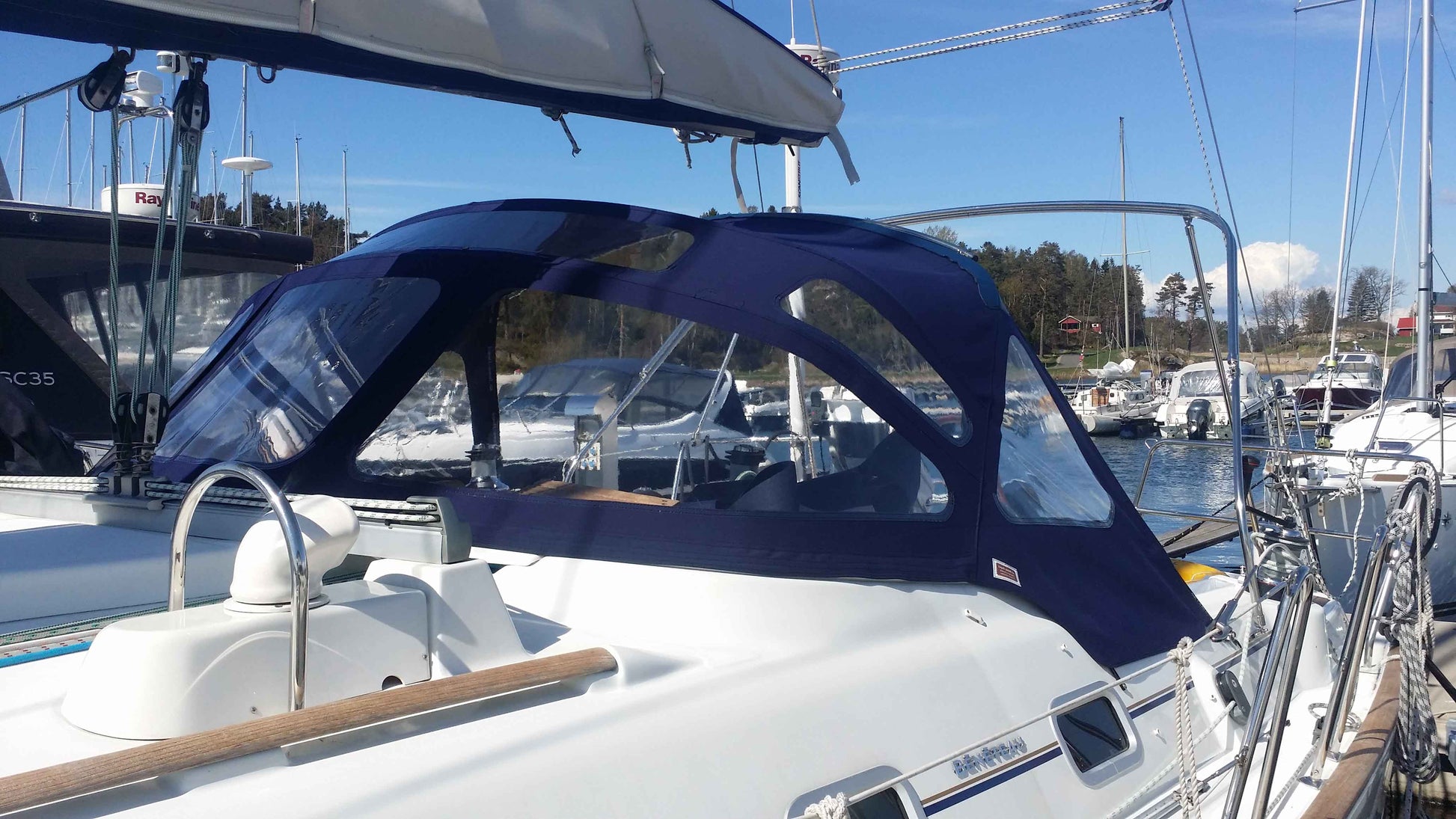 Beneteau Oceanis 423 Sprayhood