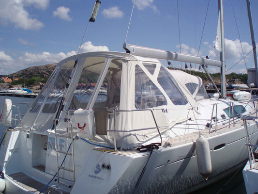 Beneteau Oceanis 50 sittbrunnskapell sittbrunnstält