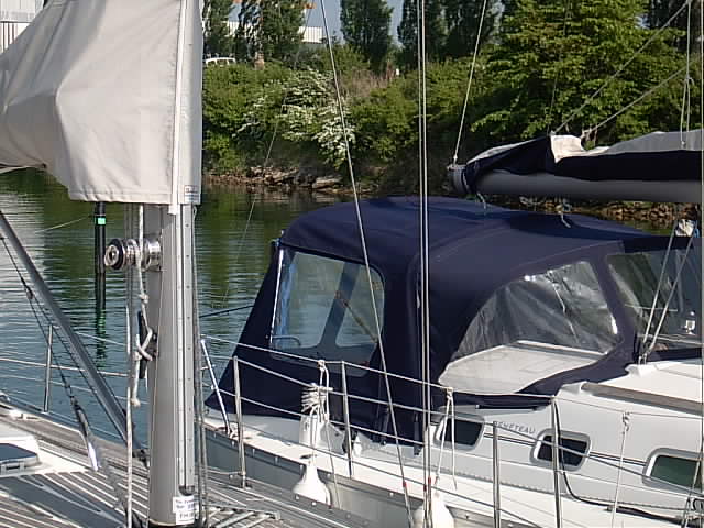 beneteau 323 sittbrunnskapell sittbrunnstält