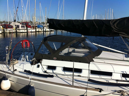 Beneteau First 35 sprayhood