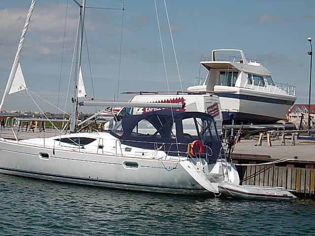 Jeanneau Sun Odyssey 42 DS Cockpit Enclosure Cockpit Tent