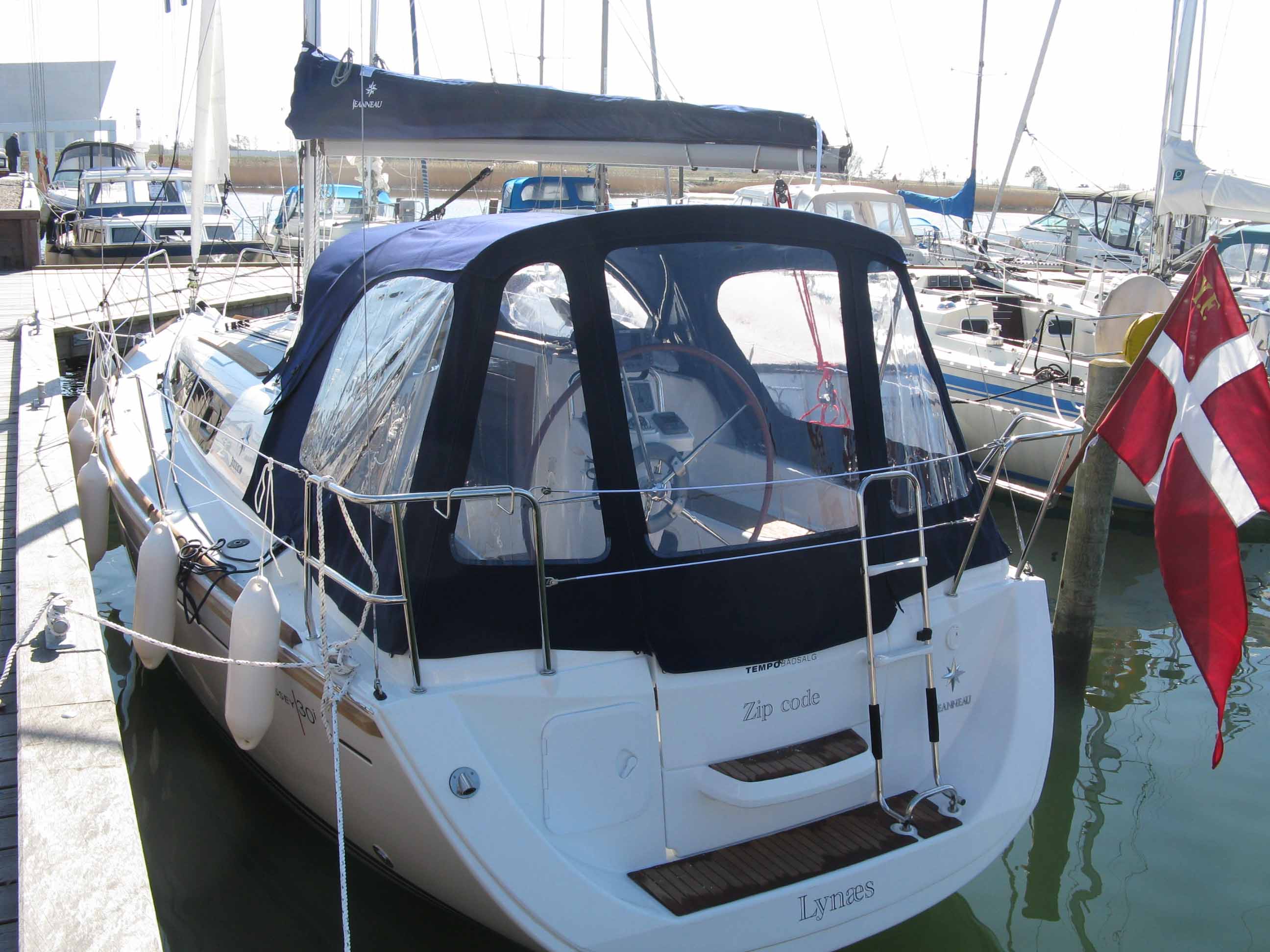 Jeanneau sun odyssey 33i Cockpit Enclosure Cockpit Tent