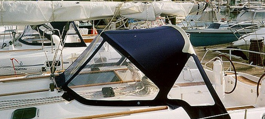 Jeanneau sun Odyssey 40 sprayhood