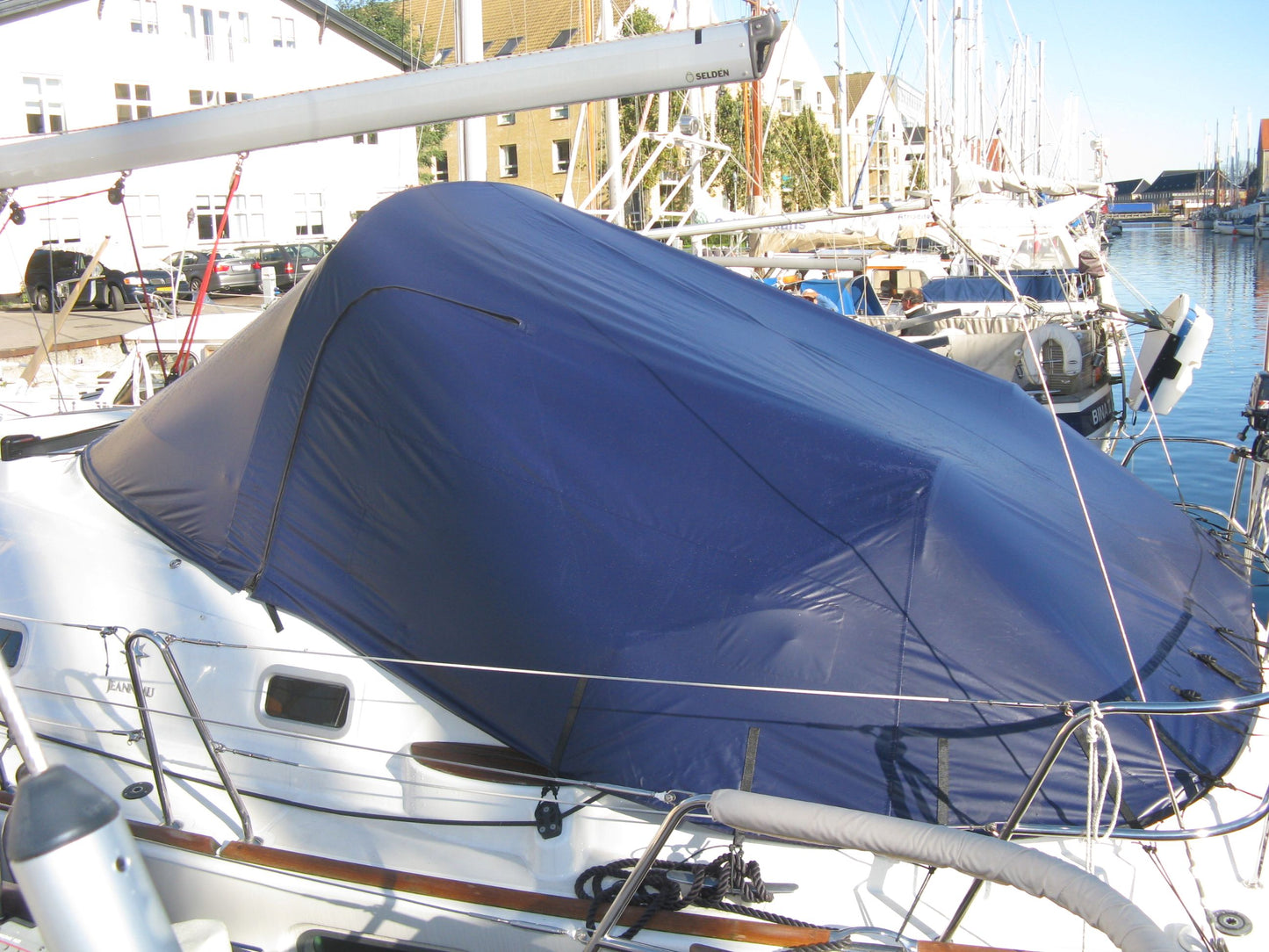 Jeanneau sun Odyssey 42 DS cockpit cover