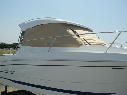 Beneteau Antares 6.80 fönsterskydd