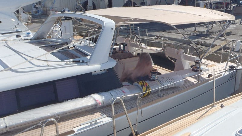 Beneteau Sense 50 bimini