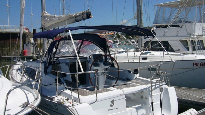 Beneteau Oceanis 31 Sprayhood