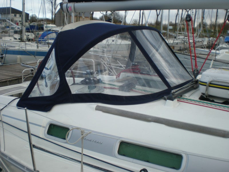 Beneteau oceanis 343 sprayhood