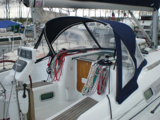 Beneteau oceanis 343 sprayhood