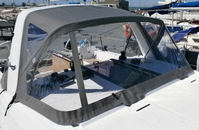 Beneteau Oceanis 41.1 sprayhood