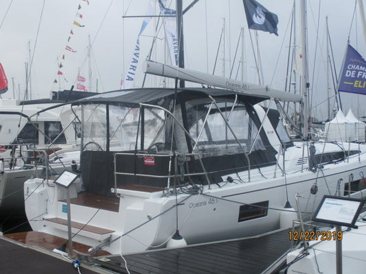 Beneteau Oceanis 46.1 bimini