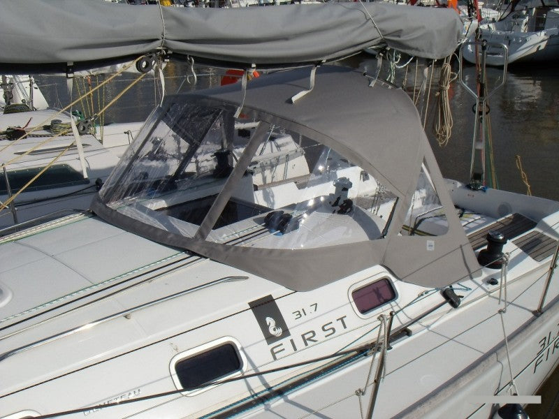 beneteau first 31.7 sprayhood